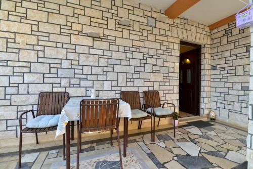 ALEKS house with apartments - image 13