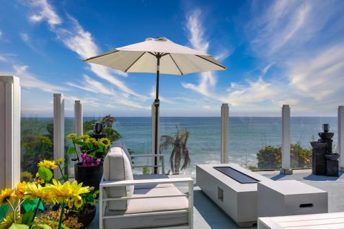Pacific Coast Charmer in Malibu, USA