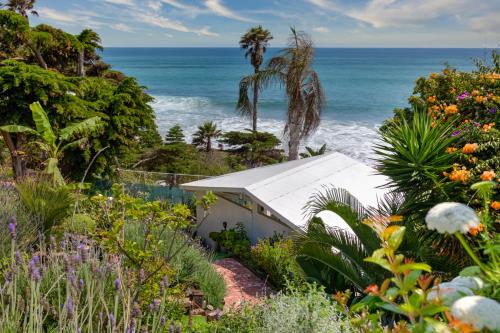 Pacific Coast Charmer in Malibu, USA