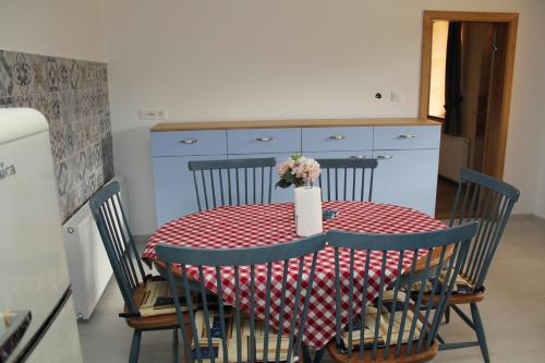 COUNTRY HOUSE ERDUT in Aljmas