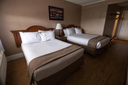 Inn on the Hudson - image 8
