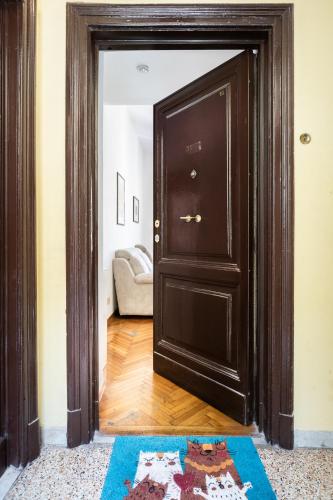 Sunny flat near Villa Borghese, Roma (foto 2)