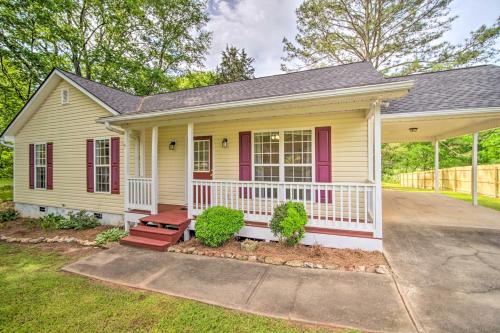 Cartersville Family Home with Spacious Backyard in Cartersville, USA