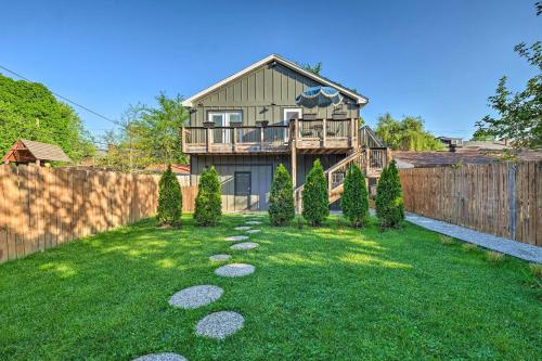 Modern Louisville Apartment with Furnished Deck in Louisville, USA