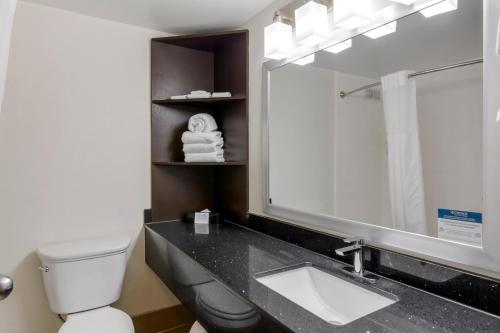 Clarion Pointe Charlottesville Clarion Pointe Charlottesville