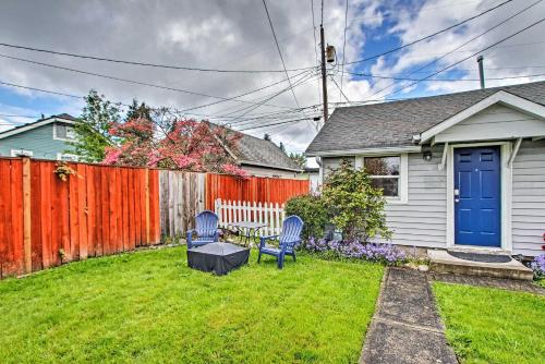 Lovely Tacoma Cottage with Fire Pit, Near Dtwn!