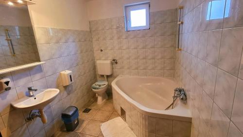 Guesthouse Visovac - best value - image 9