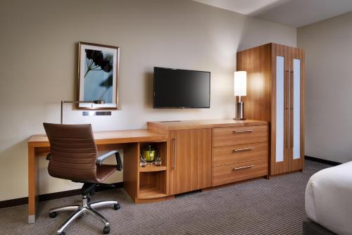 2 queen beds