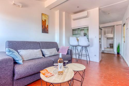Gilly 4 - EXCEPTIONAL 2BEDS, SEA VIEW, MODERN,A/C, OLD TOWN, Nice (fotografie 5)