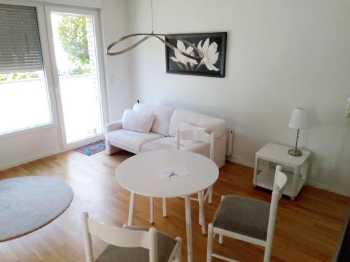 Zentrale ruhige Lage mit Parkplatz und Terrasse in Bad Honnef, Deutschland