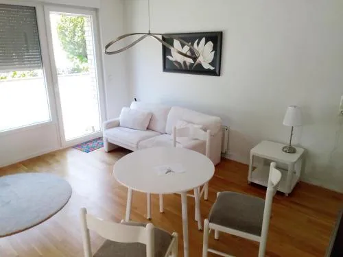 Zentrale ruhige Lage mit Parkplatz und Terrasse in Bad Honnef, Deutschland