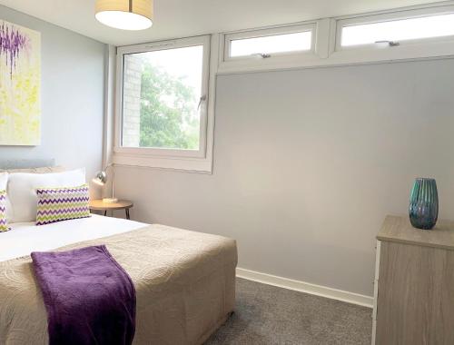 Pentland House - image 4