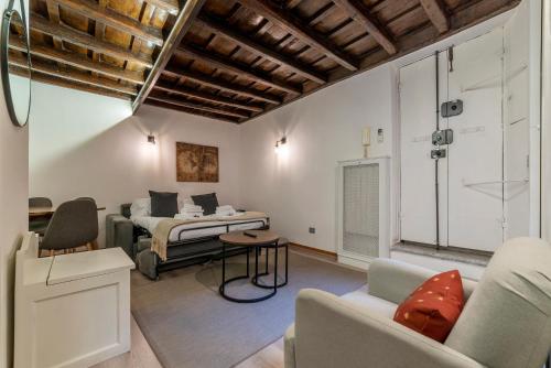 One-Bedroom Apartment image 8