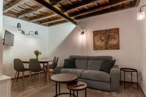 One-Bedroom Apartment image 3
