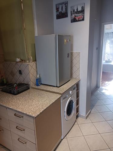 Historic Center Apartment at Thisseio, Athens (photo 8)