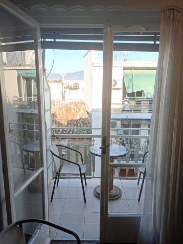 Historic Center Apartment at Thisseio, Athens (photo 9)