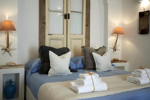 2 bedrooms, 3 beds
