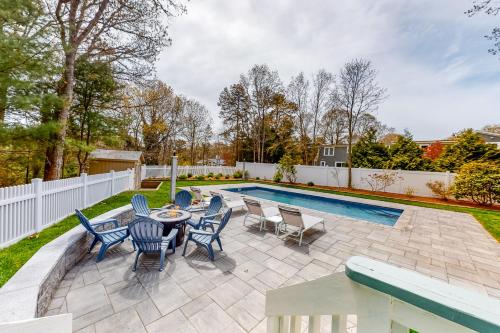 Capeside Harbor Retreat in East Falmouth, USA