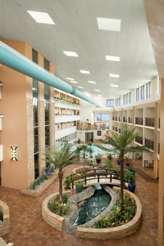 Exterior view, Quality Inn Oceanfront near Macky's Bayside Bar & Grill