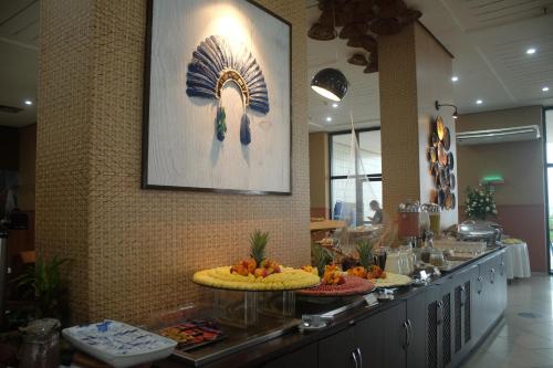 餐飲選擇, Tropical Executive Hotel in 河濱