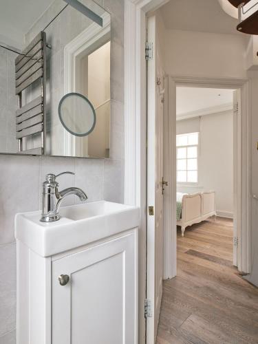 Stylish 3 bedroom town house, Londýn (fotografie 9)