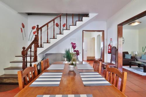 Casa Quinta das Férias (Casa Quinta das Ferias) in กีเนเตส