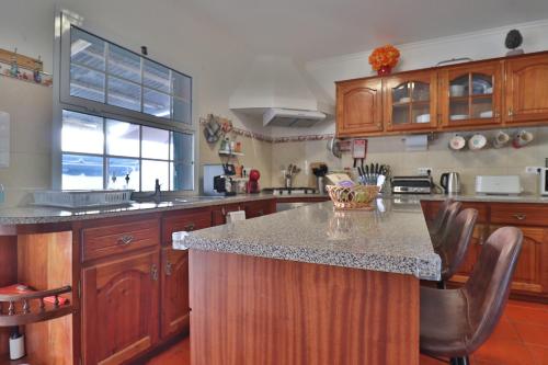 Casa Quinta das Férias (Casa Quinta das Ferias) in กีเนเตส