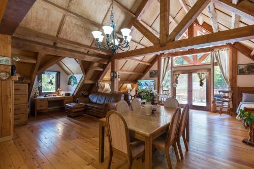 Owl Street Lodge in Hope (BC)