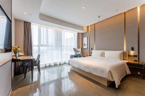 Atour Hotel Yiwu International Trade Transportation Center