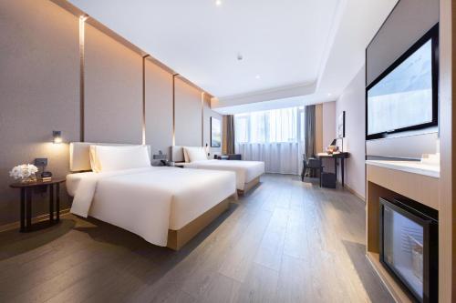 Atour Hotel Yuzhong Yuci Incity