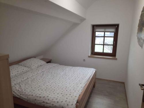 Holiday home in Semic Kranjska Krain 42896 in Štrekljevec