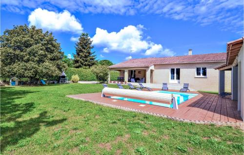 Amazing home in Saint Laurent la Vernede with Outdoor swimming pool, WiFi and 4 Bedrooms - Fontarèches