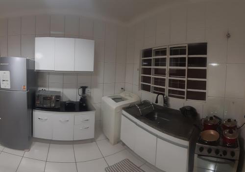 kuhinja, Casa incrível com 2 quartos e estacionamento incluso (Casa incrivel com 2 quartos e estacionamento incluso) in Zona 15