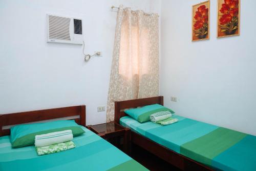 C Star Travellers Inn, Samboan