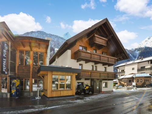 Apartment in Huben near Ski Slopes in Längenfeld, Österreich