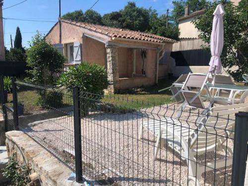 Maisonnette indépendante au coeur des Arcs gîte à louer Les Laurons