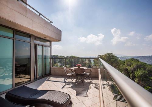 設施, 賴維吉布茨集體公社酒店 (Kibbutz Lavi Hotel) in 提貝里亞斯