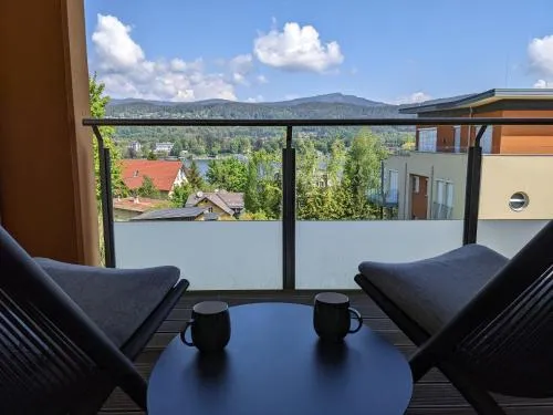Vista Bahía, Apartment in Velden with amazing views and lake access in Velden am Wörthersee, Österreich