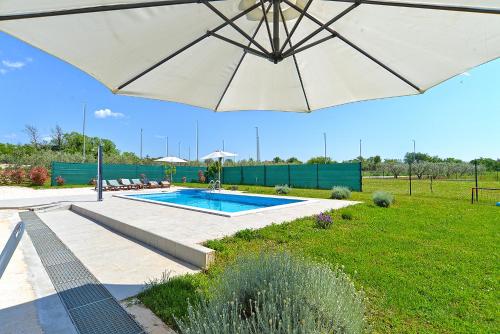 Holiday Home image 5