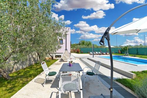 Holiday Home image 4