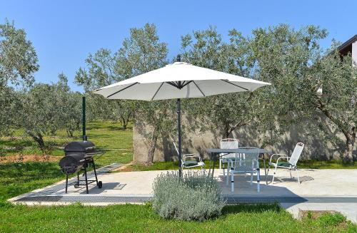 Holiday Home image 1