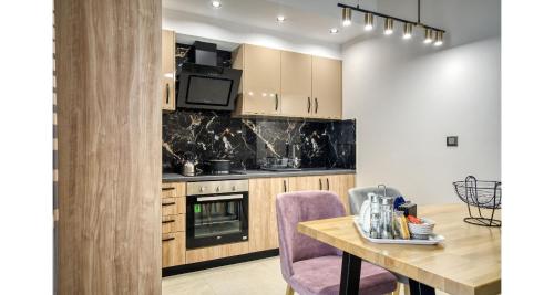 2 bedrooms, 4 beds