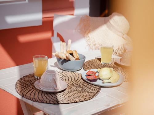 Captain's Memories Stylish Harbour Apartments in 哈爾基