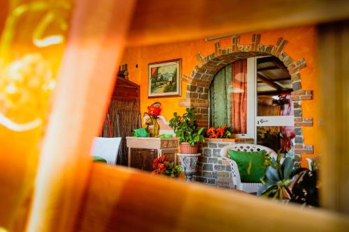 Vacanza a colori appartamento arancio gîte à louer Omignano Scale