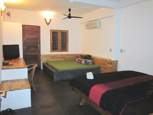 The Local - Riverside Room Type - Penthouse Studio