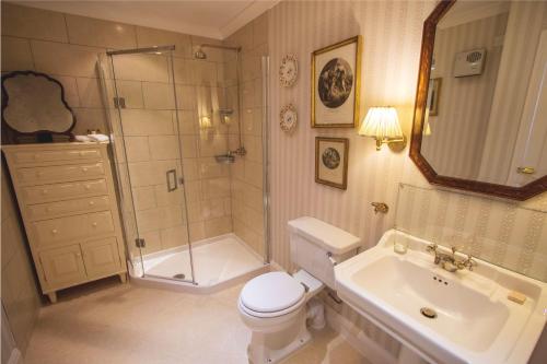 Bathroom, Balnagown Estates in Invergordon