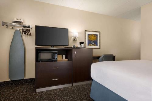 Days Inn by Wyndham Fort Collins