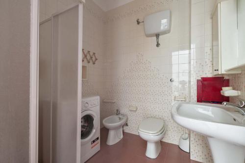 Bathroom, Appartamento Biancaluna by BarbarHouse in Vernole