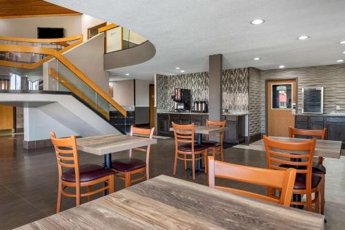Suburban Extended Stay Hotel - main image