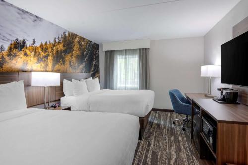 Clarion Pointe Charlottesville Clarion Pointe Charlottesville